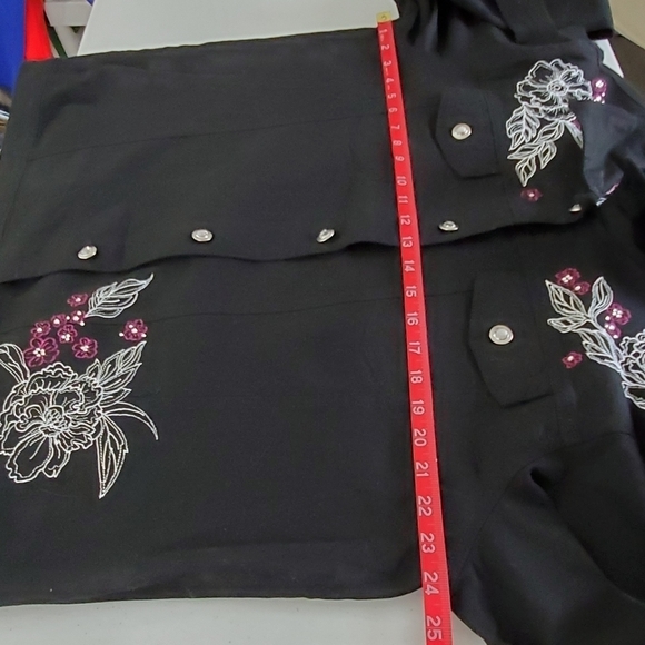 Quacker Factory Embroidered Cotton Jacket Size L Rhinestone Accents Western - Picture 9 of 16